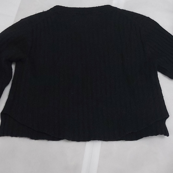 Aritzia Babaton Knit crop fits XS or XXS - Picture 5 of 10